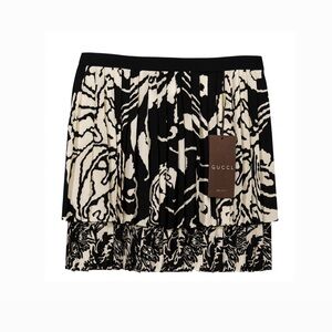 BNWT GUCCI floral print skirt